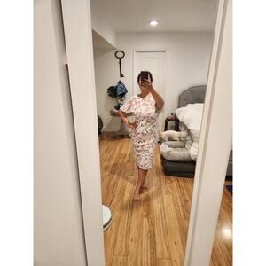 Calvin‎ Klein size 8 Floral Midi Dress Ruffle Shoulder white /flower patterm